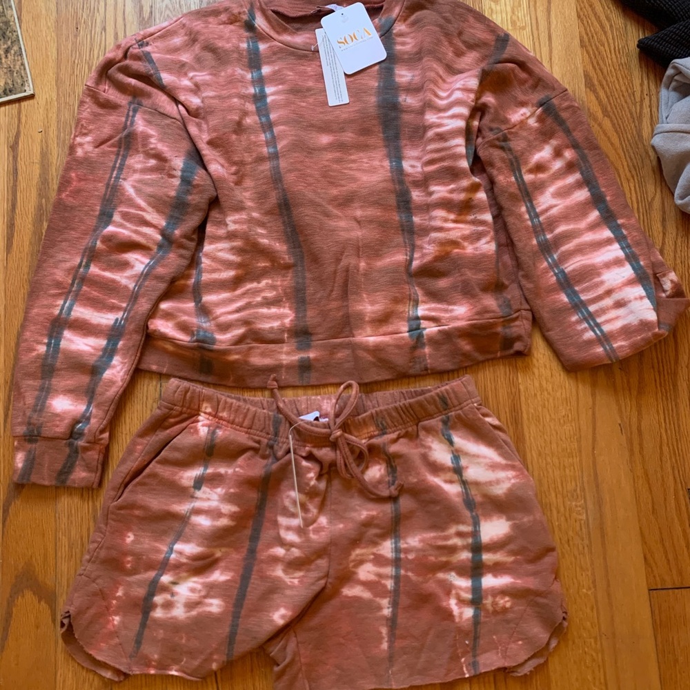 Tie dye knit set size M